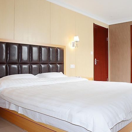 100 Inn Plus Pudong Airport Hotel Thượng Hải Ngoại thất bức ảnh